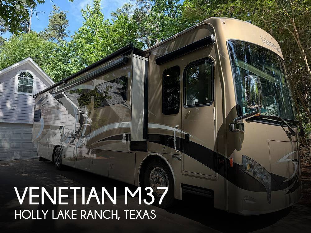 2017 Thor Motor Coach Venetian M37 in holly lake ranch TX