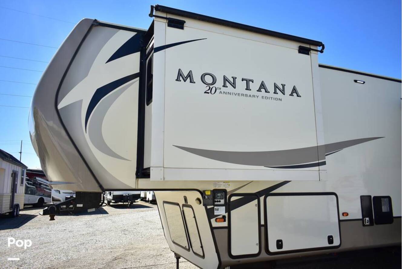 A photo of this 2019 Keystone Montana 3700LK