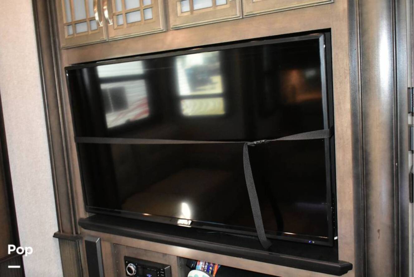 A photo of this 2019 Keystone Montana 3700LK