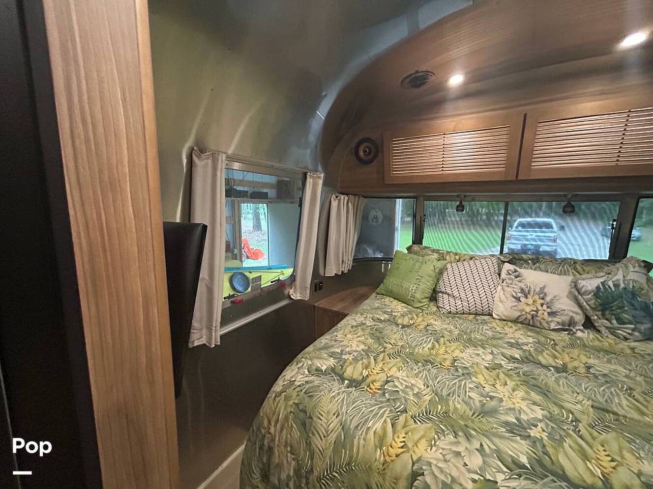 A photo of this 2017 Airstream Tommy Bahama 27FB Special Edition