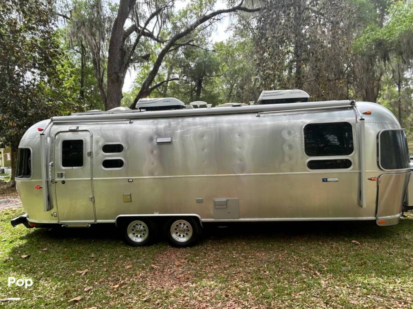 A photo of this 2017 Airstream Tommy Bahama 27FB Special Edition