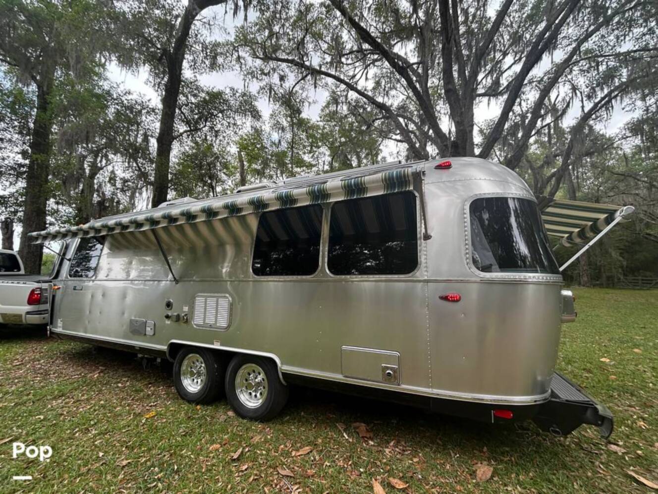 A photo of this 2017 Airstream Tommy Bahama 27FB Special Edition