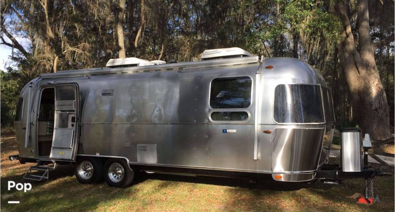 A photo of this 2017 Airstream Tommy Bahama 27FB Special Edition