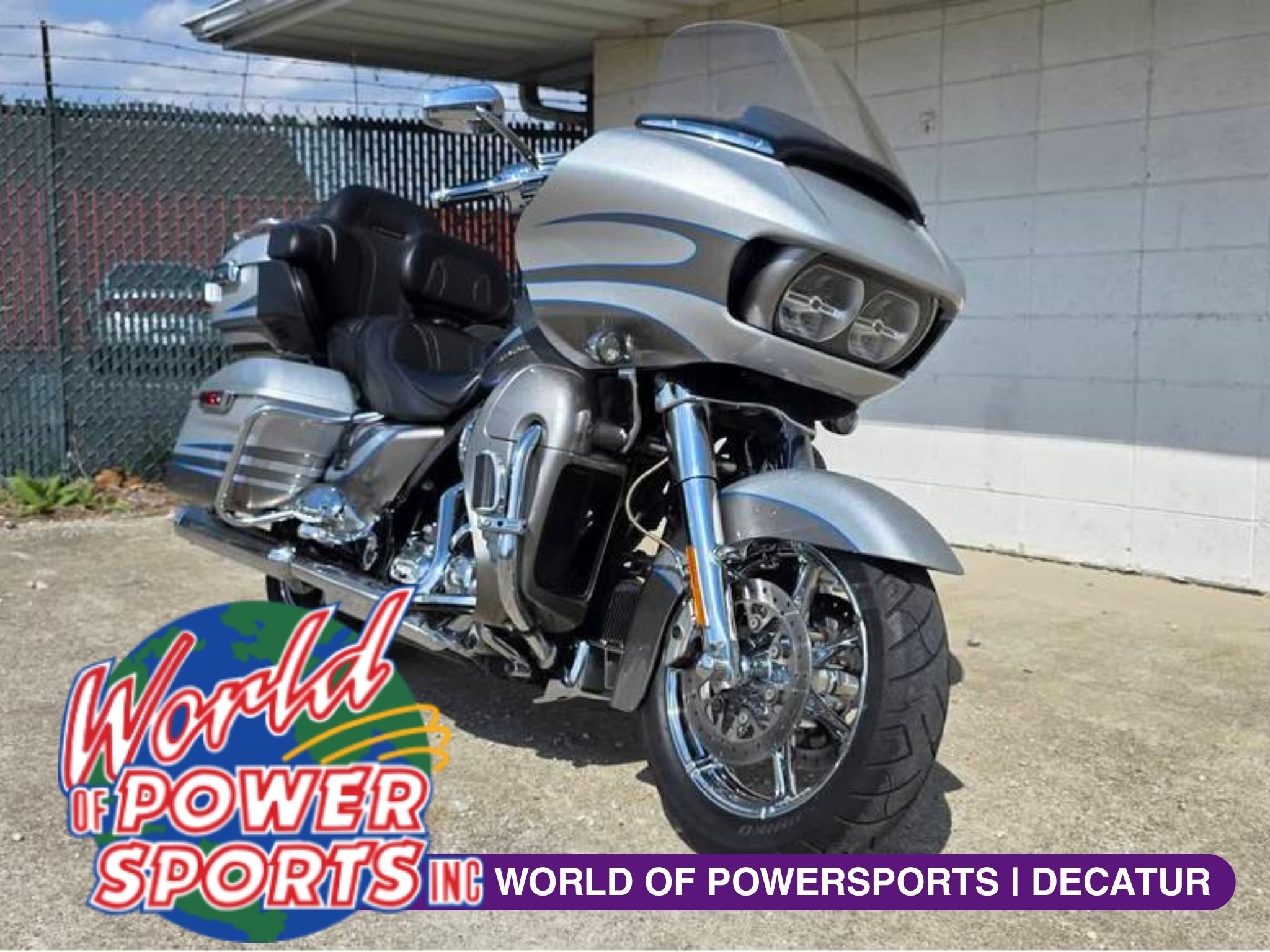 2016 Harley-Davidson® ROAD GLIDE ULTRA CVO CVO ULTRA in Decatur, IL