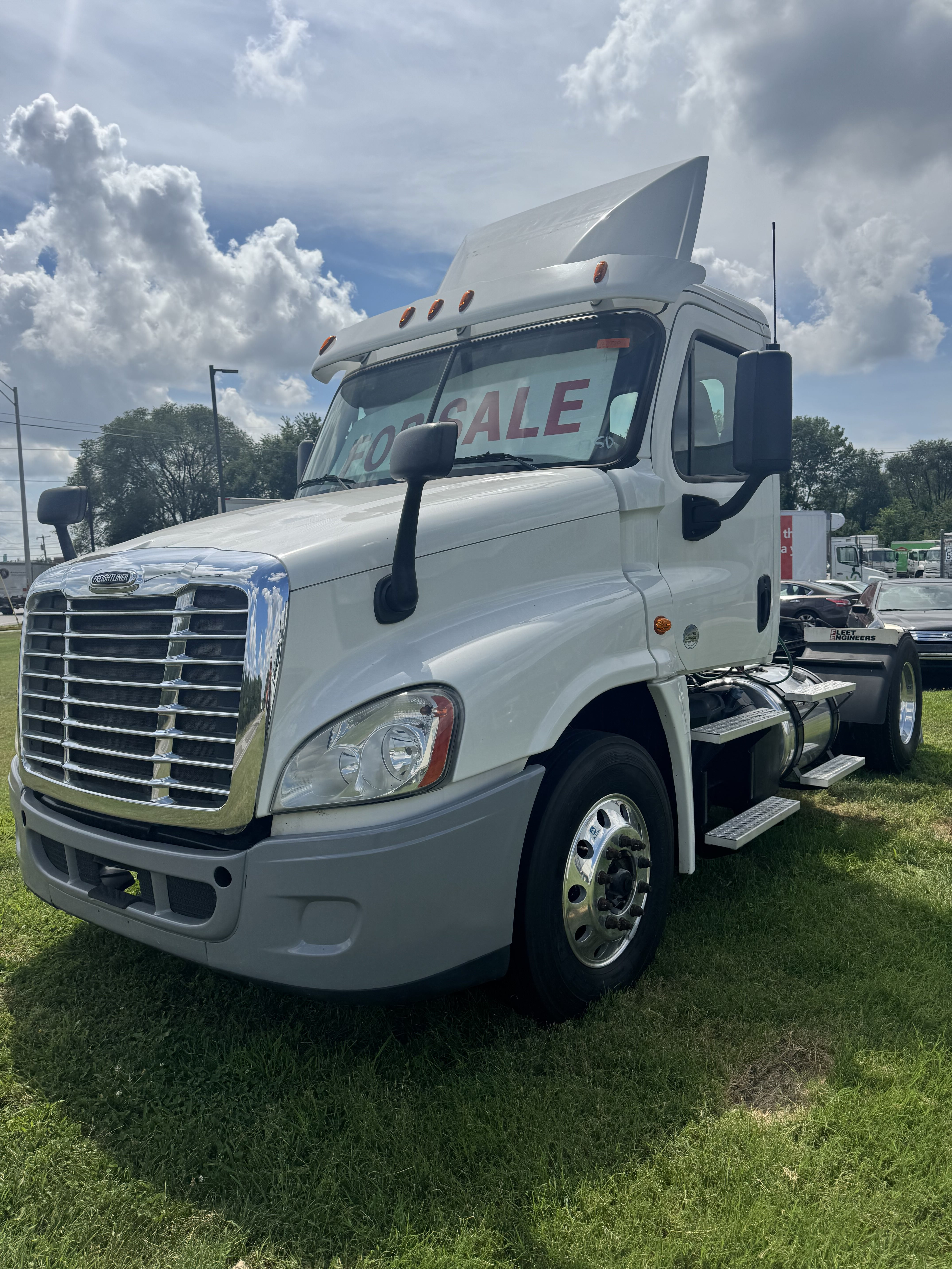 2016 FREIGHTLINER Cascadia in Luzerne Pa 1870, PA