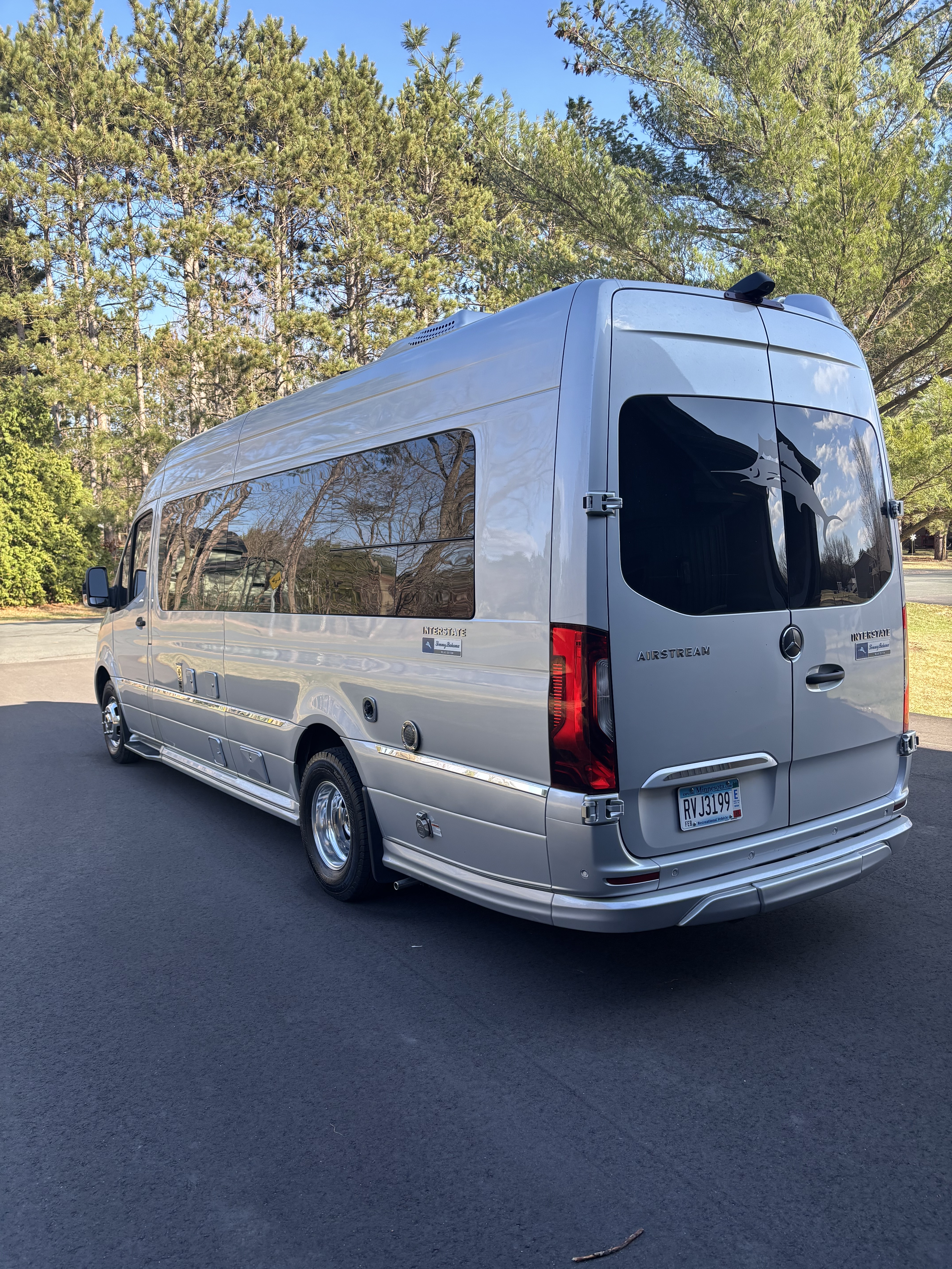2022 Airstream INTERSTATE TOMMY BAHAMA RELAX EDITION in andover MN