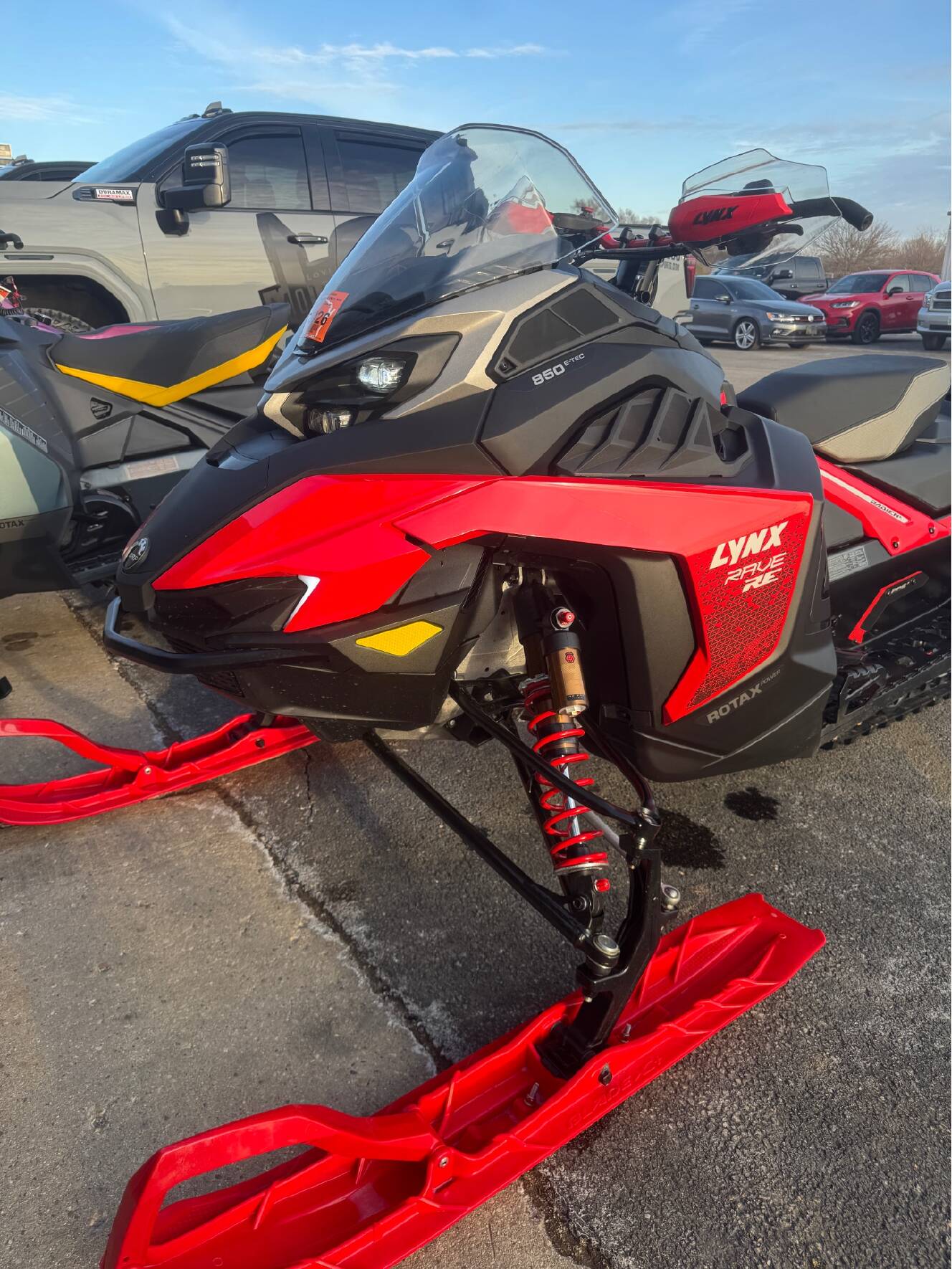 A photo of this 2026 Lynx Rave RE 850 E-TEC Ice Ripper XT 1.5 M.S. / E.S. w/ 10.