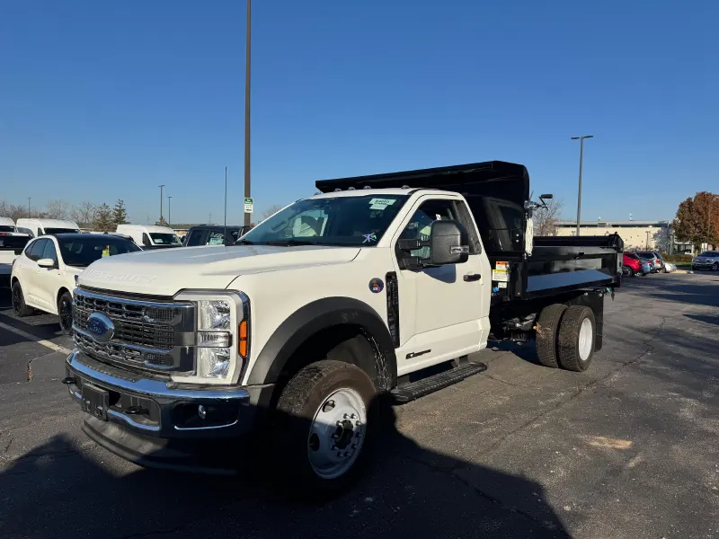 2025 FORD F550
