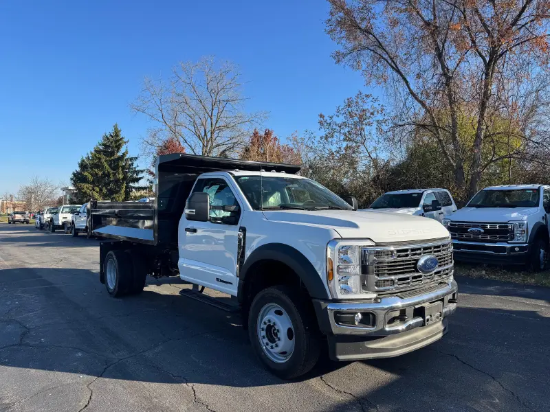 2025 FORD F550