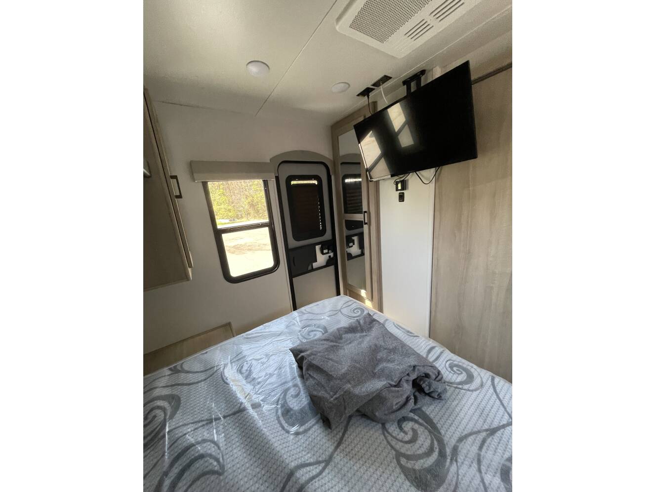 A photo of this 2024 Winnebago VOYAGE V2831RB