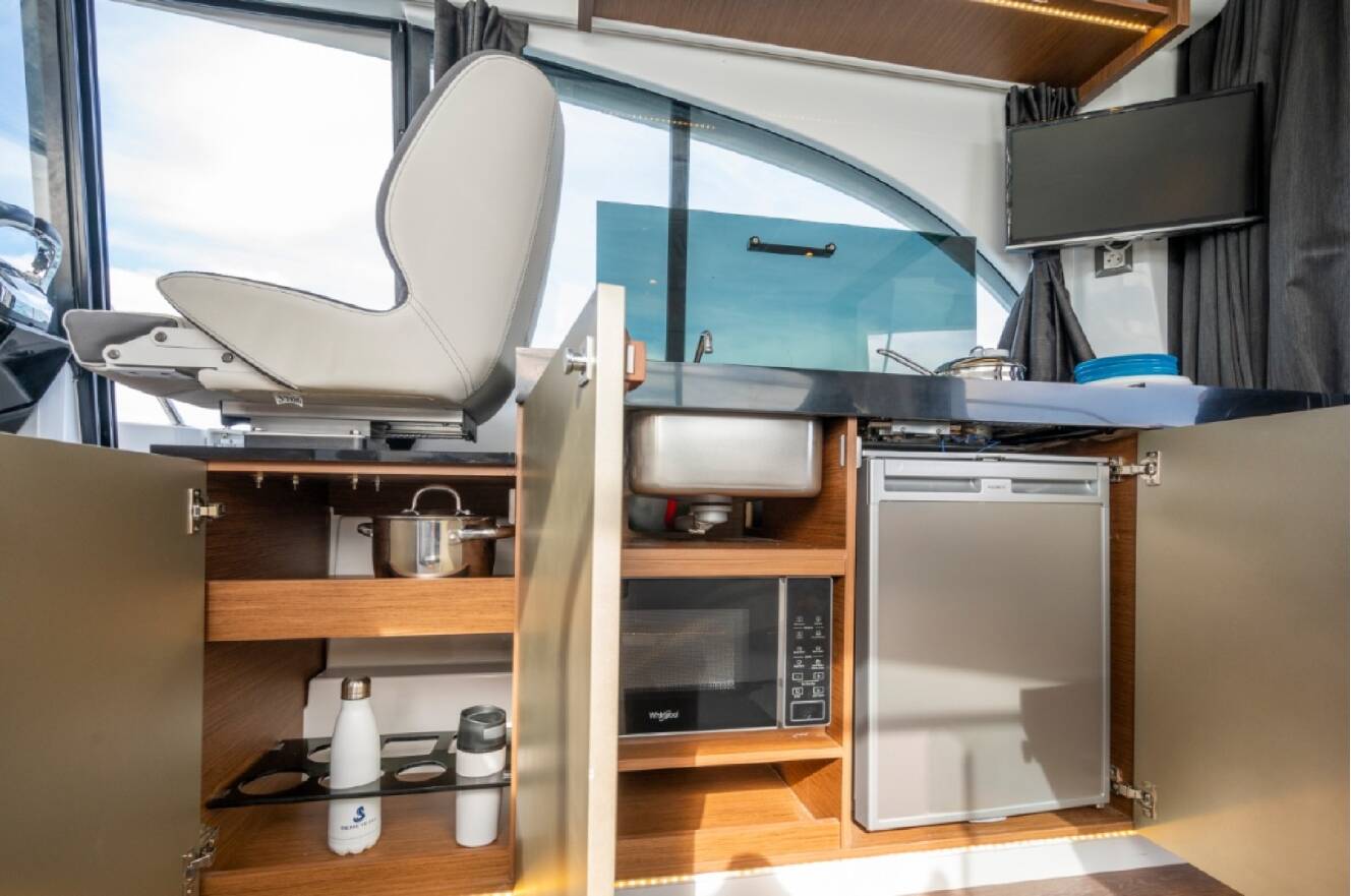 A photo of this 2023 Beneteau Antares 11
