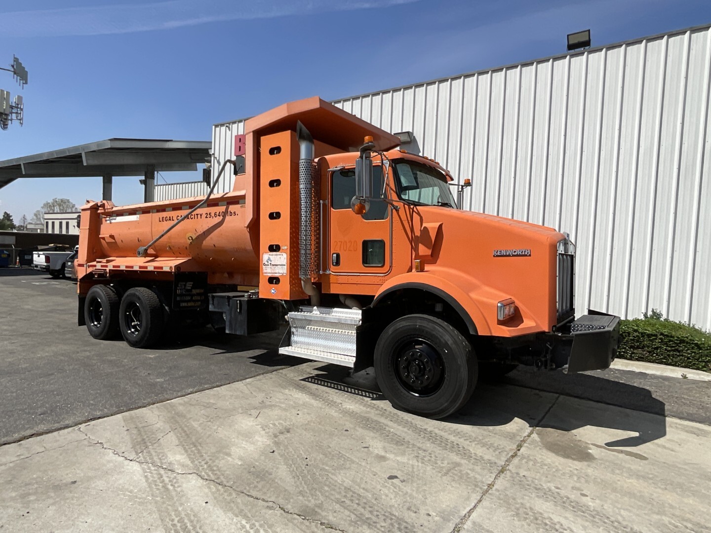 2010 KENWORTH T800 in Fontana, CA