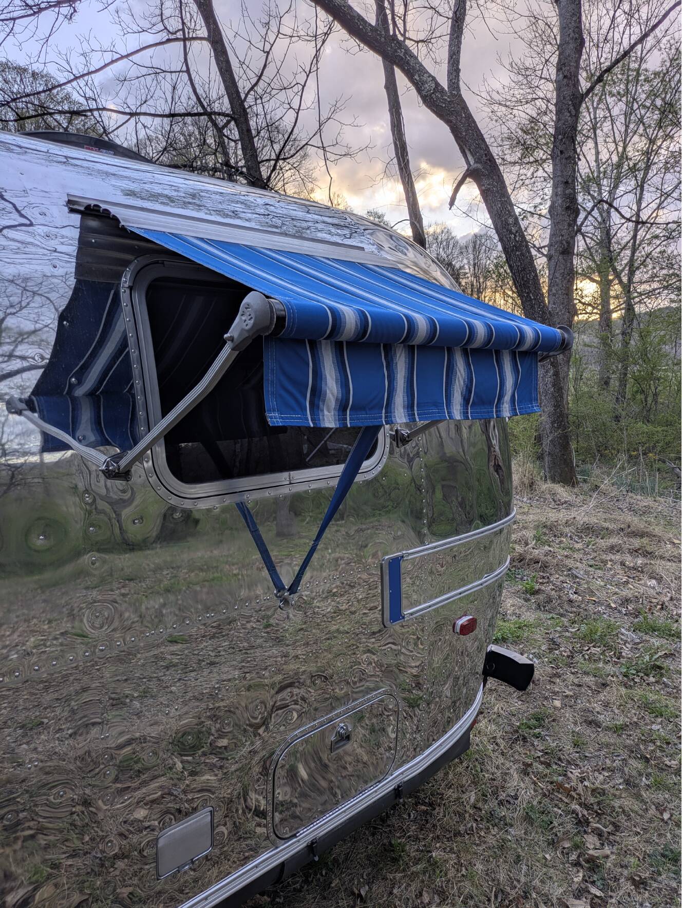 A photo of this 1988 Airstream EXCELLA 32