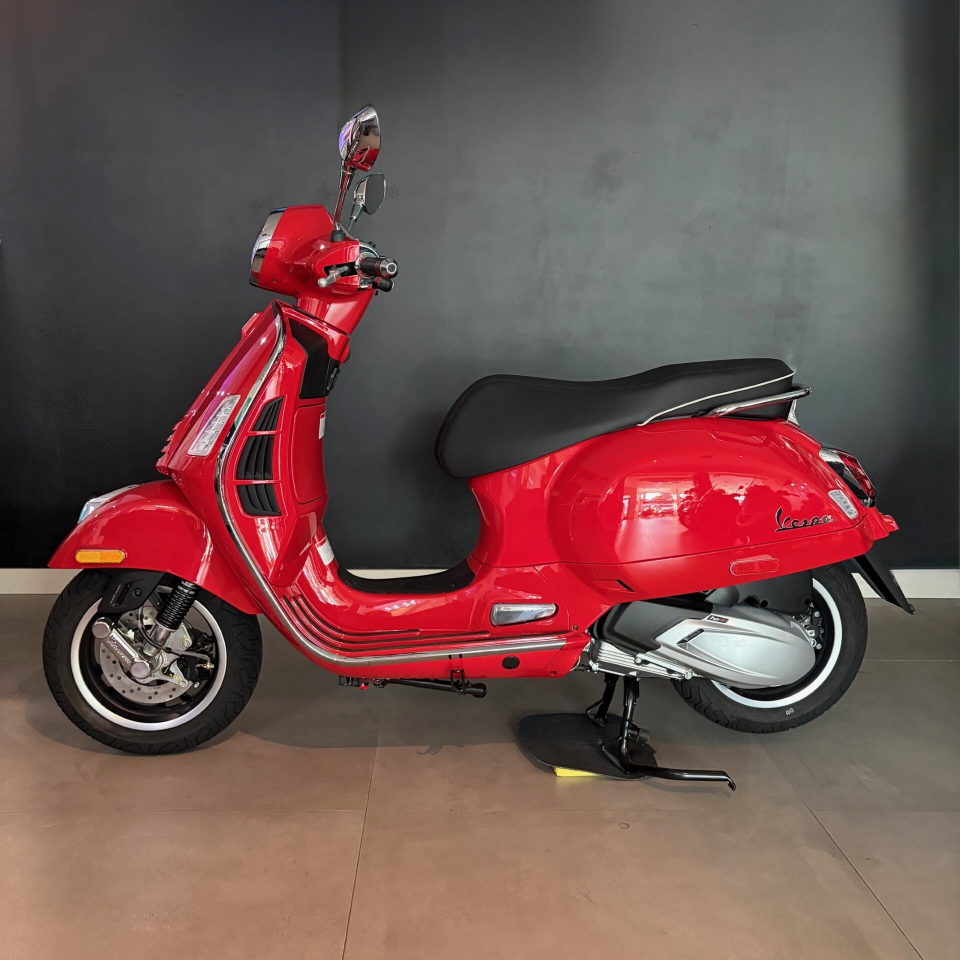 2026 Vespa GTS SUPER 300 HPE SUPER 300 HPE in Costa Mesa, CA