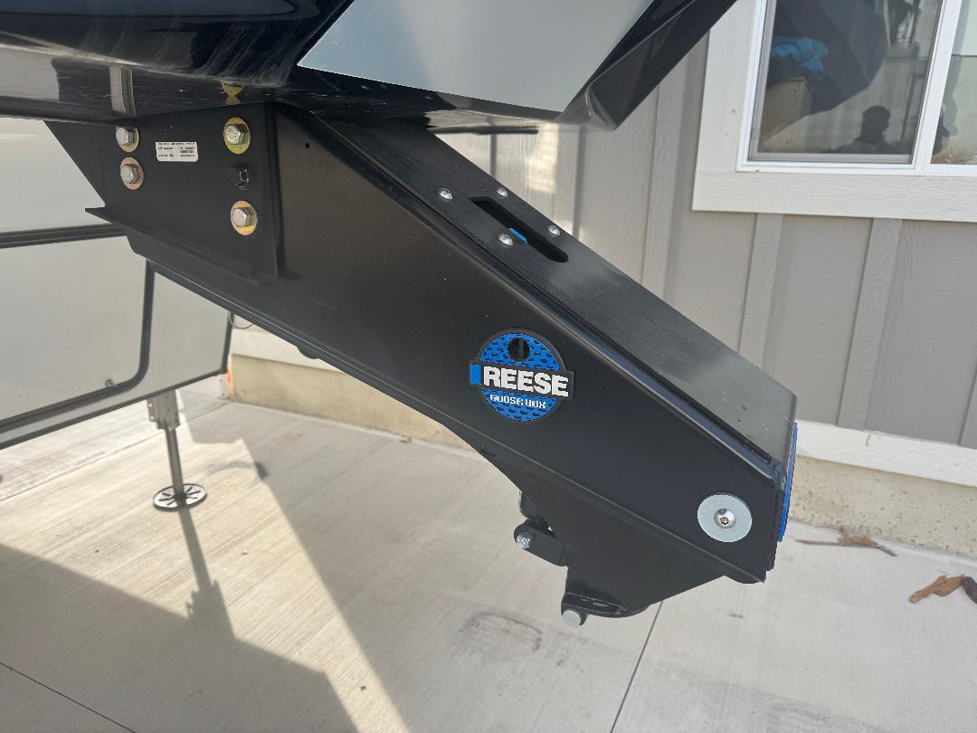 2022 Dutchmen VOLTAGE V SERIES 4250 in smithfield UT