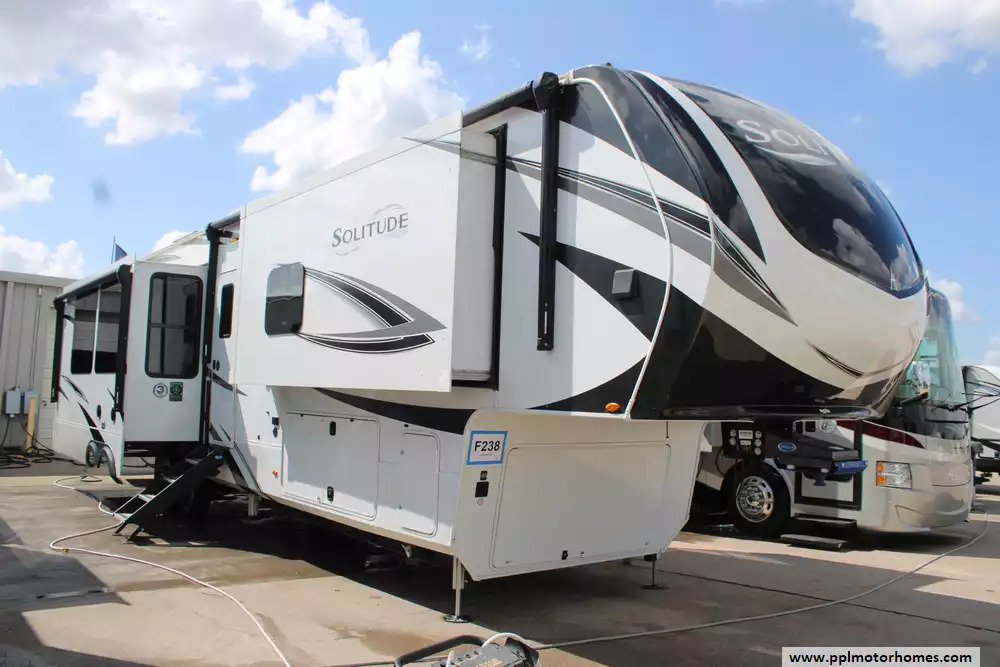 2024 Grand Design Solitude 417KB in cleburne TX