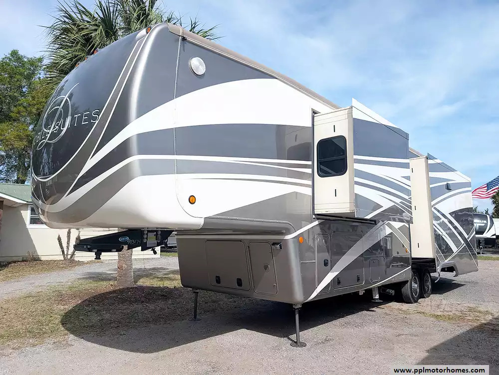2019 DRV Mobile Suites 39DBRS3 in summerfield FL