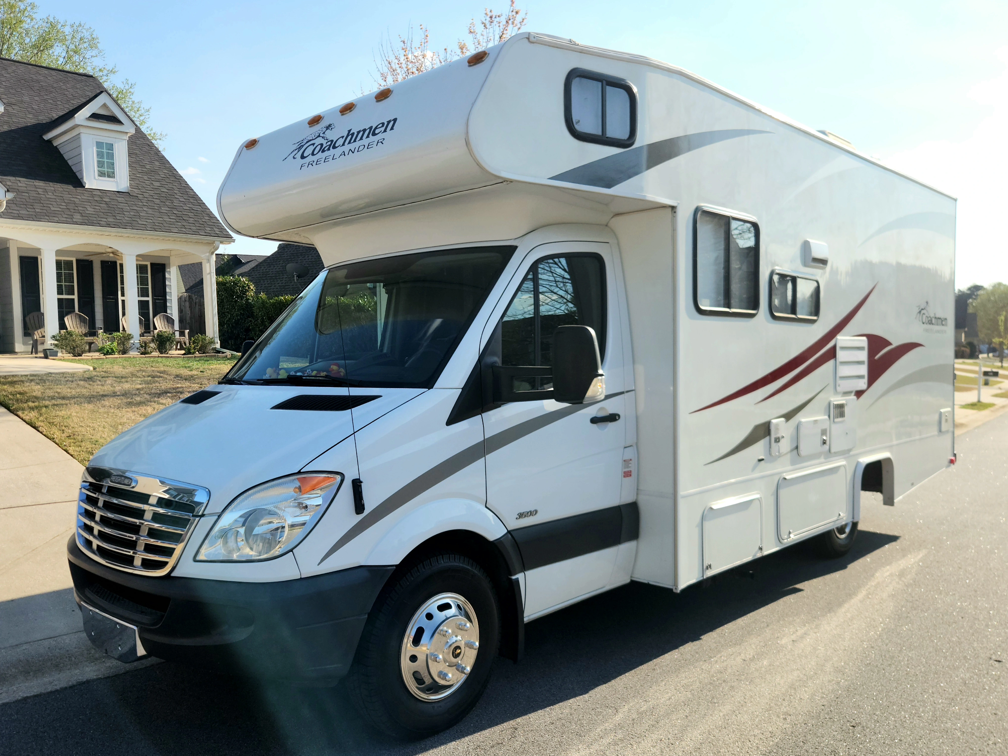 2010 Coachmen FREELANDER 2100CB RV