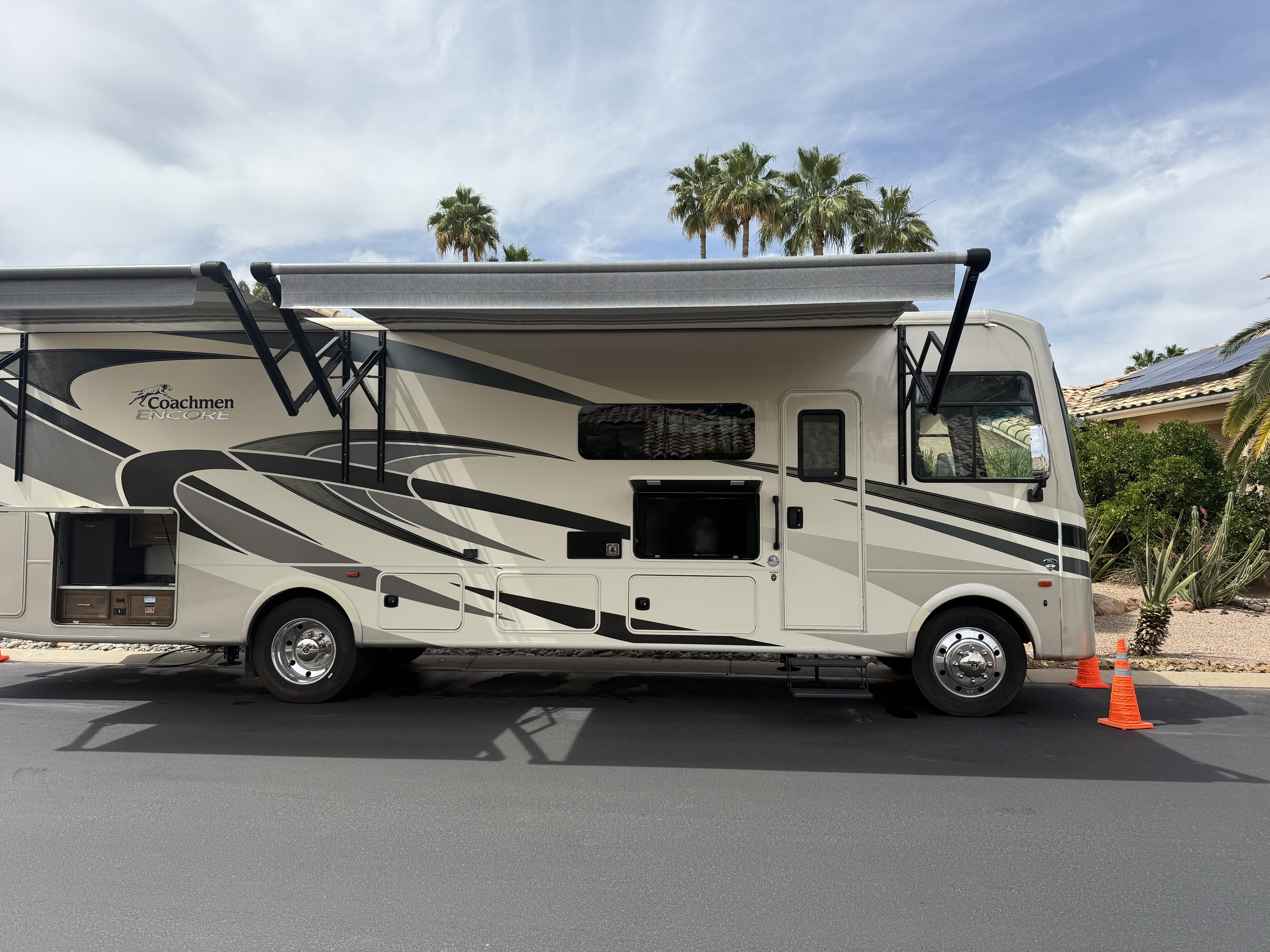 2021 Coachmen ENCORE 325SS RV