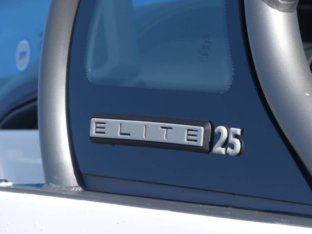 A photo of this 2026 Monterey Elite 25 OB