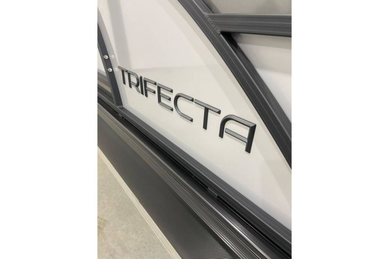 A photo of this 2025 Trifecta 23RF SS