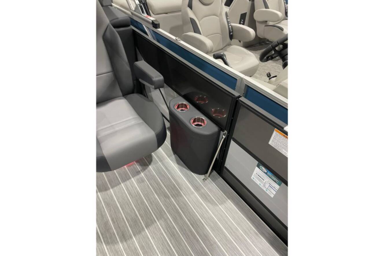 A photo of this 2025 Trifecta 23RF SS