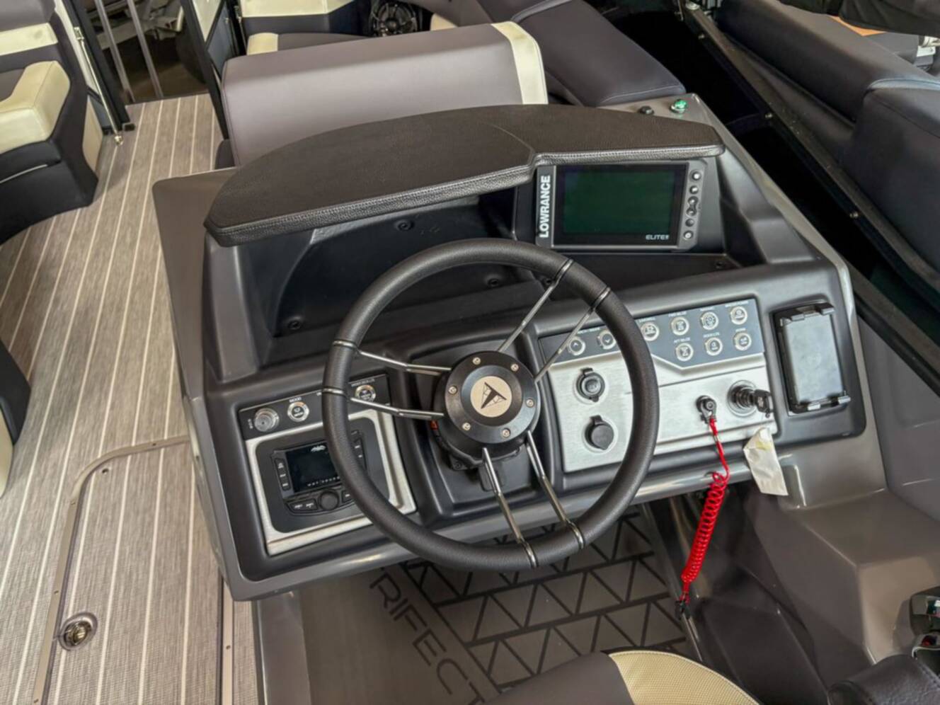 A photo of this 2025 Trifecta 23RF SS