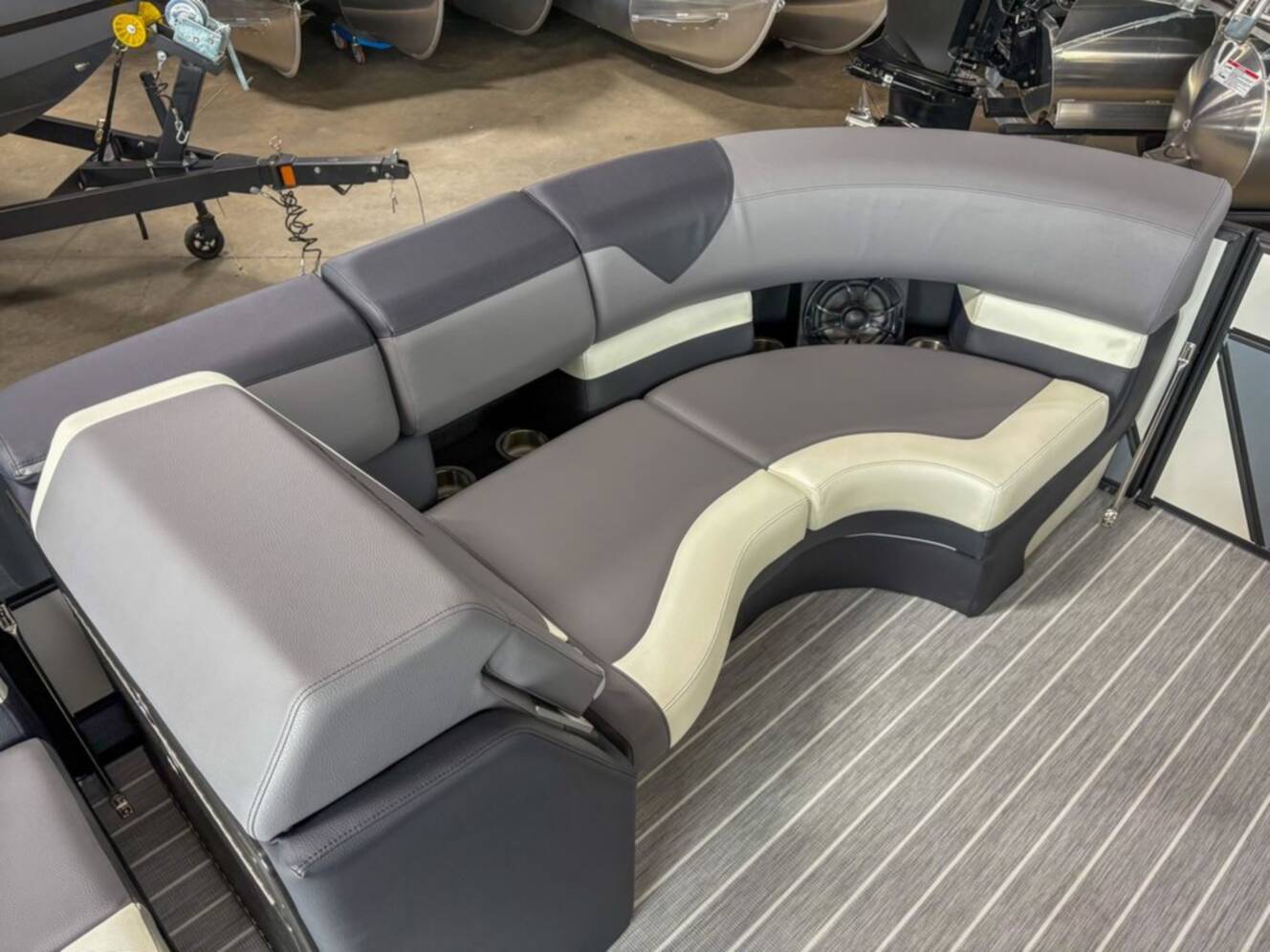 A photo of this 2025 Trifecta 23RF SS