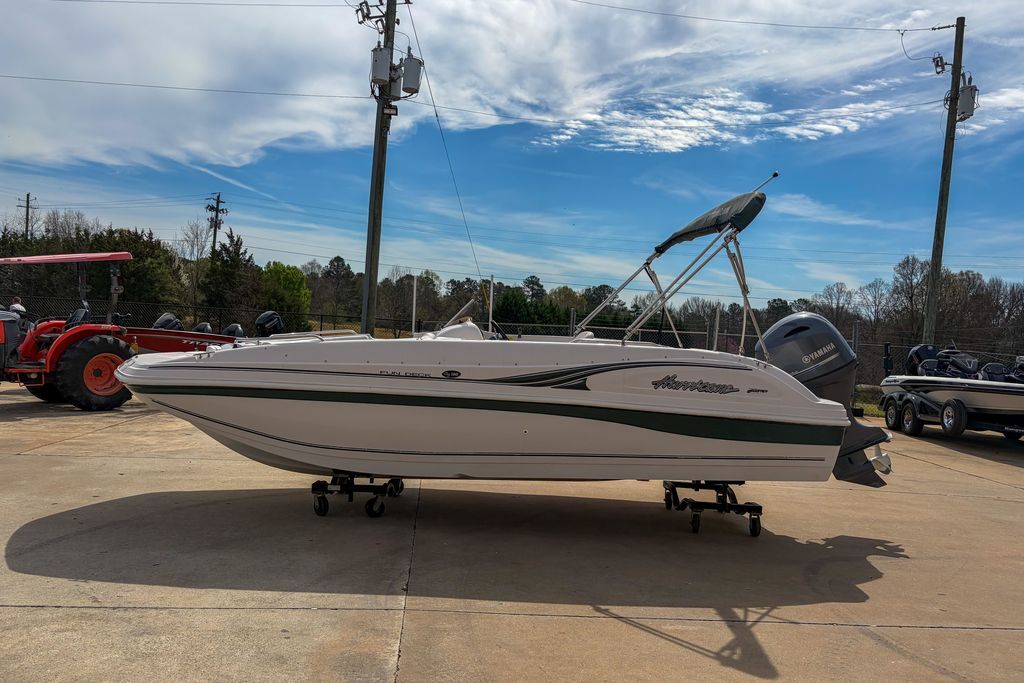 2003 Hurricane FunDeck GS 188 OB FD 2360 SFL OB in martin GA