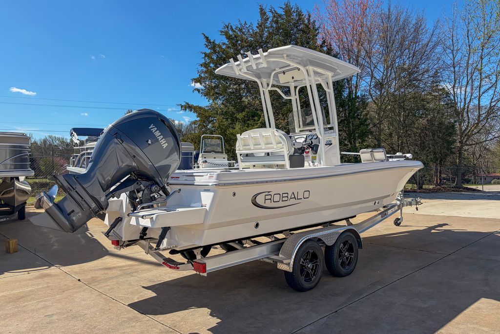 2025 Robalo 226 Cayman in martin GA