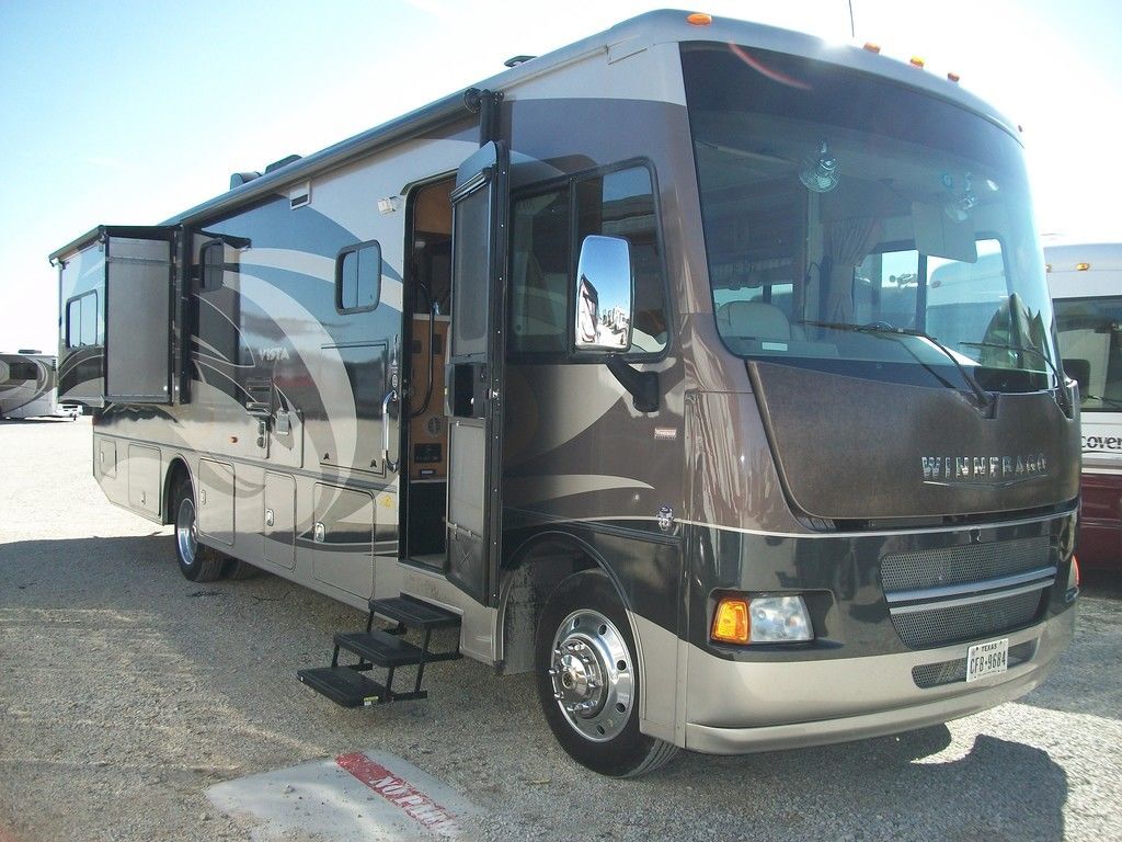 2014 Winnebago Vista 35F in denton TX