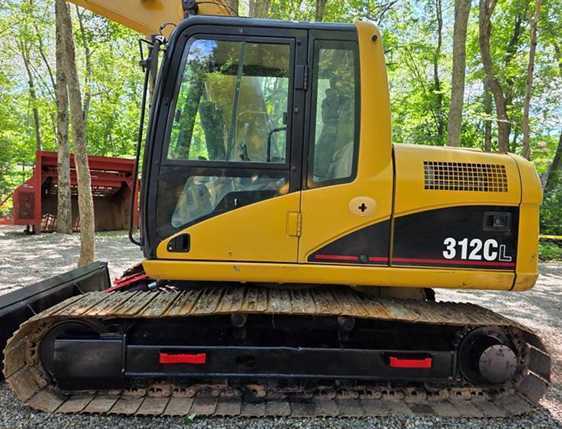 2001 Caterpillar Lift Trucks 312CL in Bristol, PA