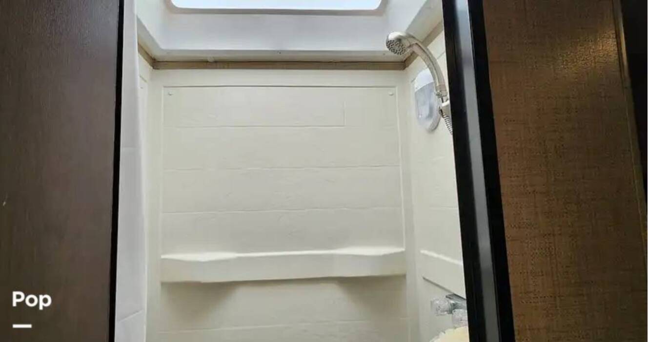 A photo of this 2019 Thor Motor Coach Majestic 28A
