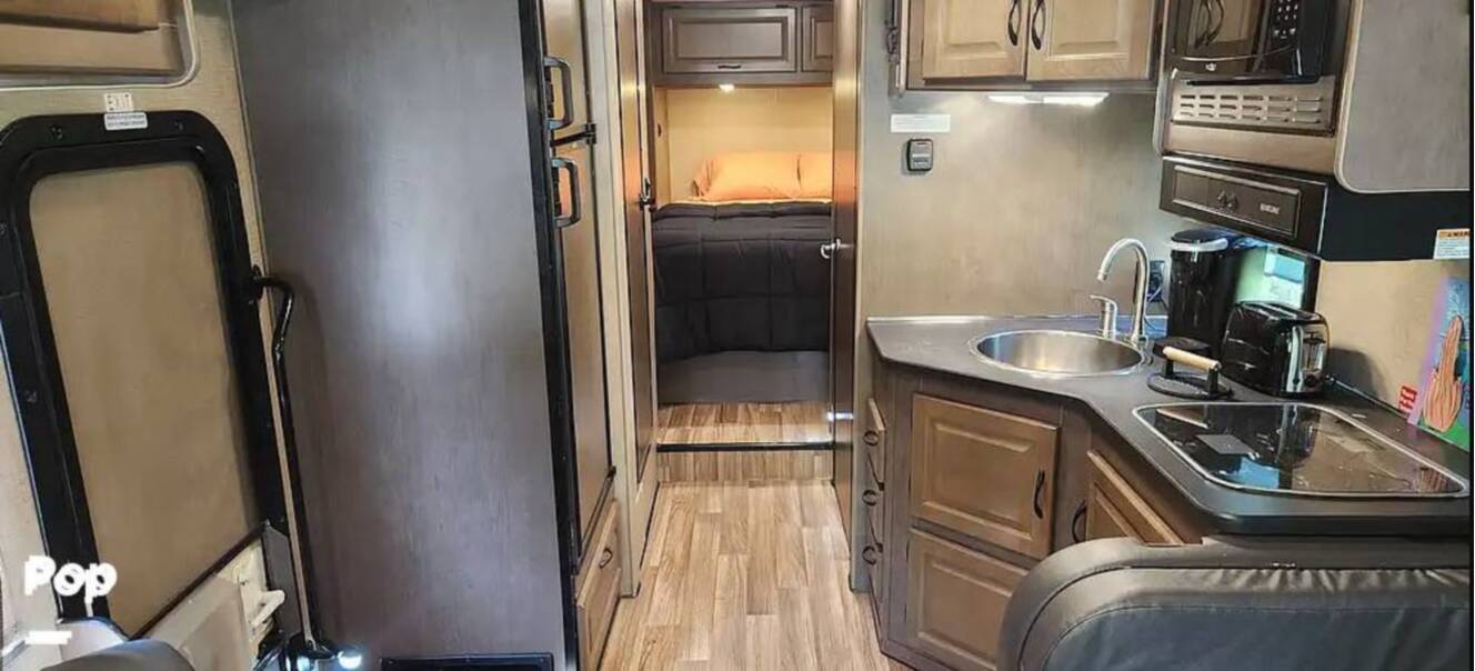 A photo of this 2019 Thor Motor Coach Majestic 28A