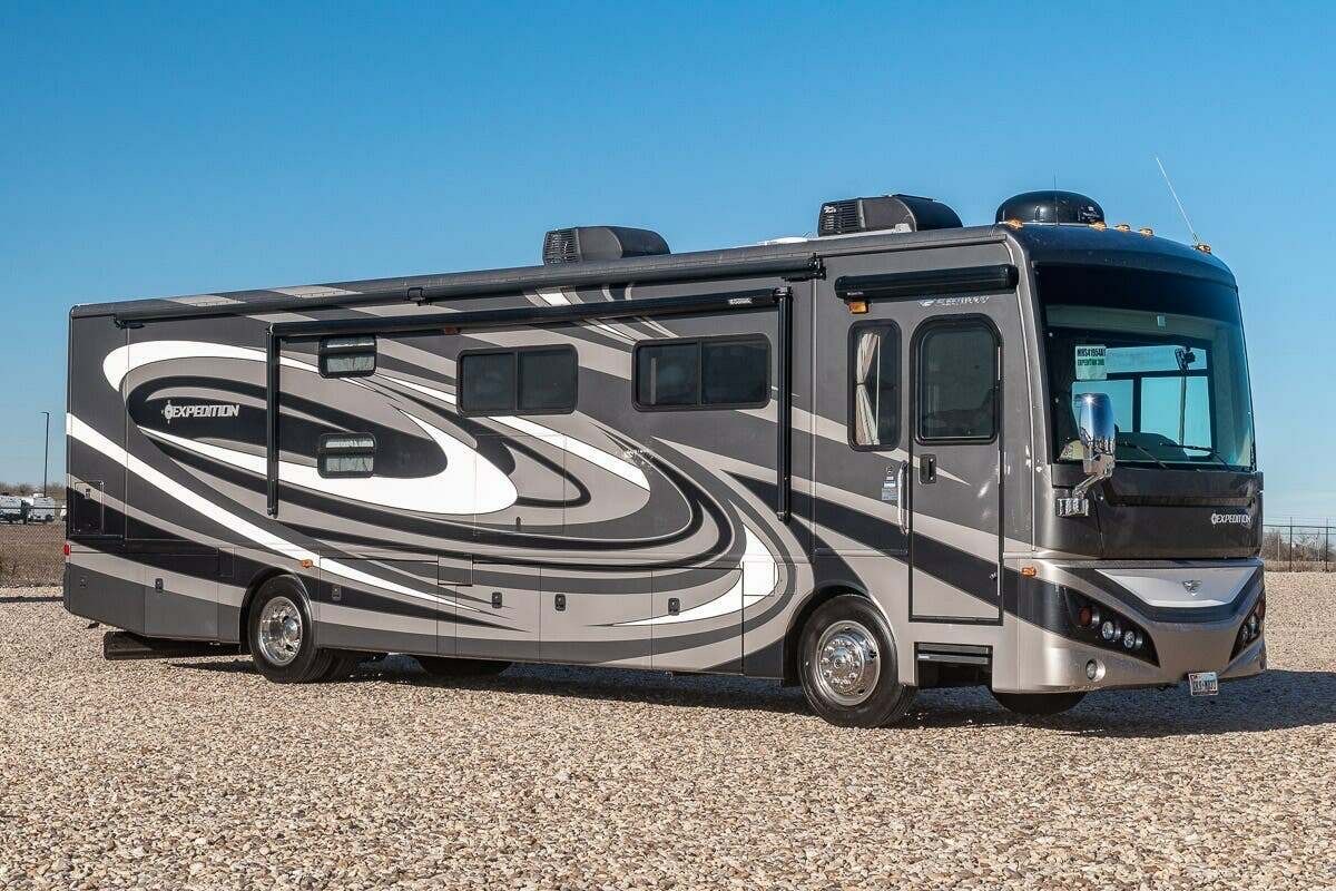 2011 Fleetwood EXPEDITION 38B in ladera ranch CA