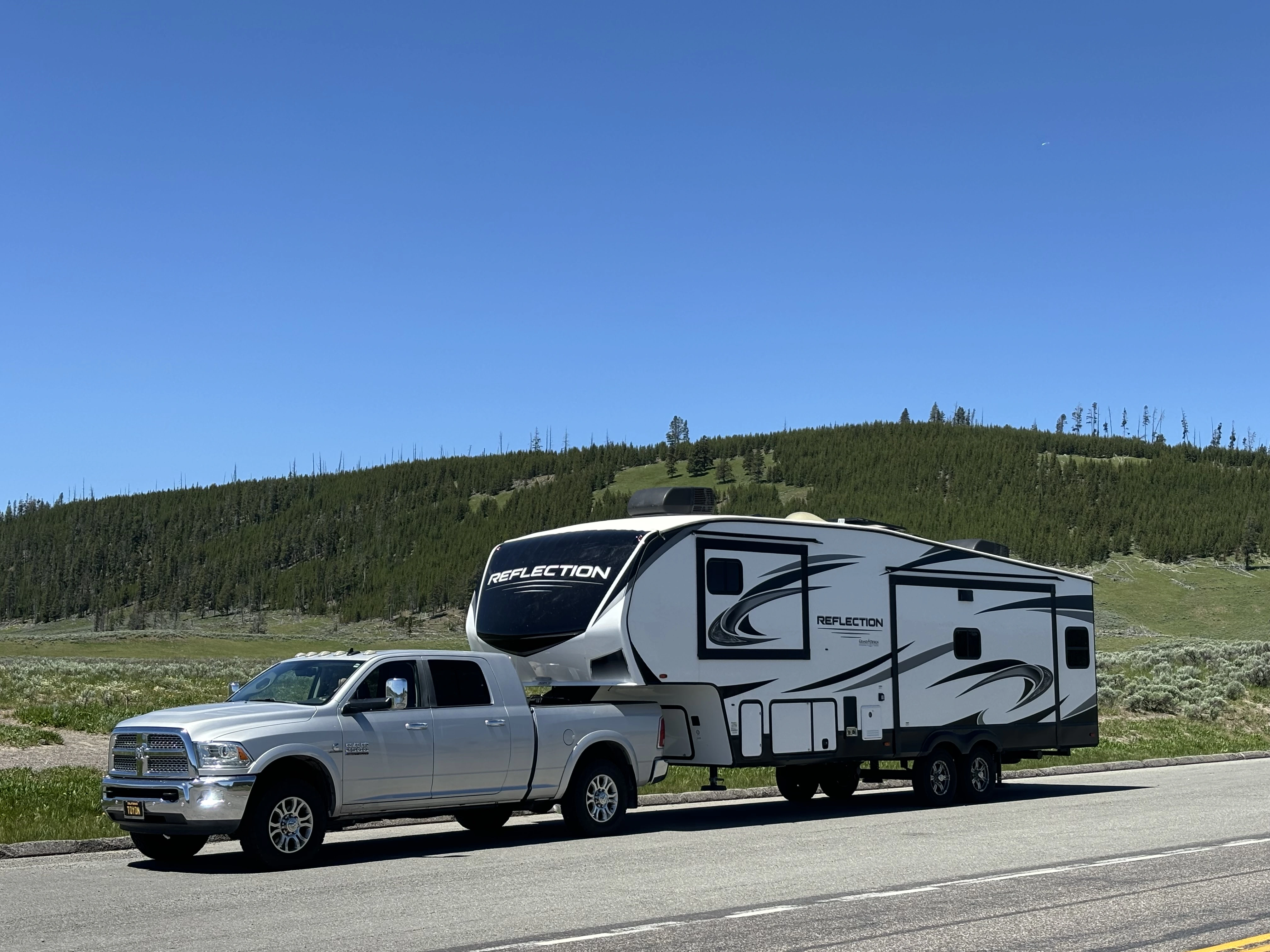 2023 Grand Design REFLECTION 303RLS RV