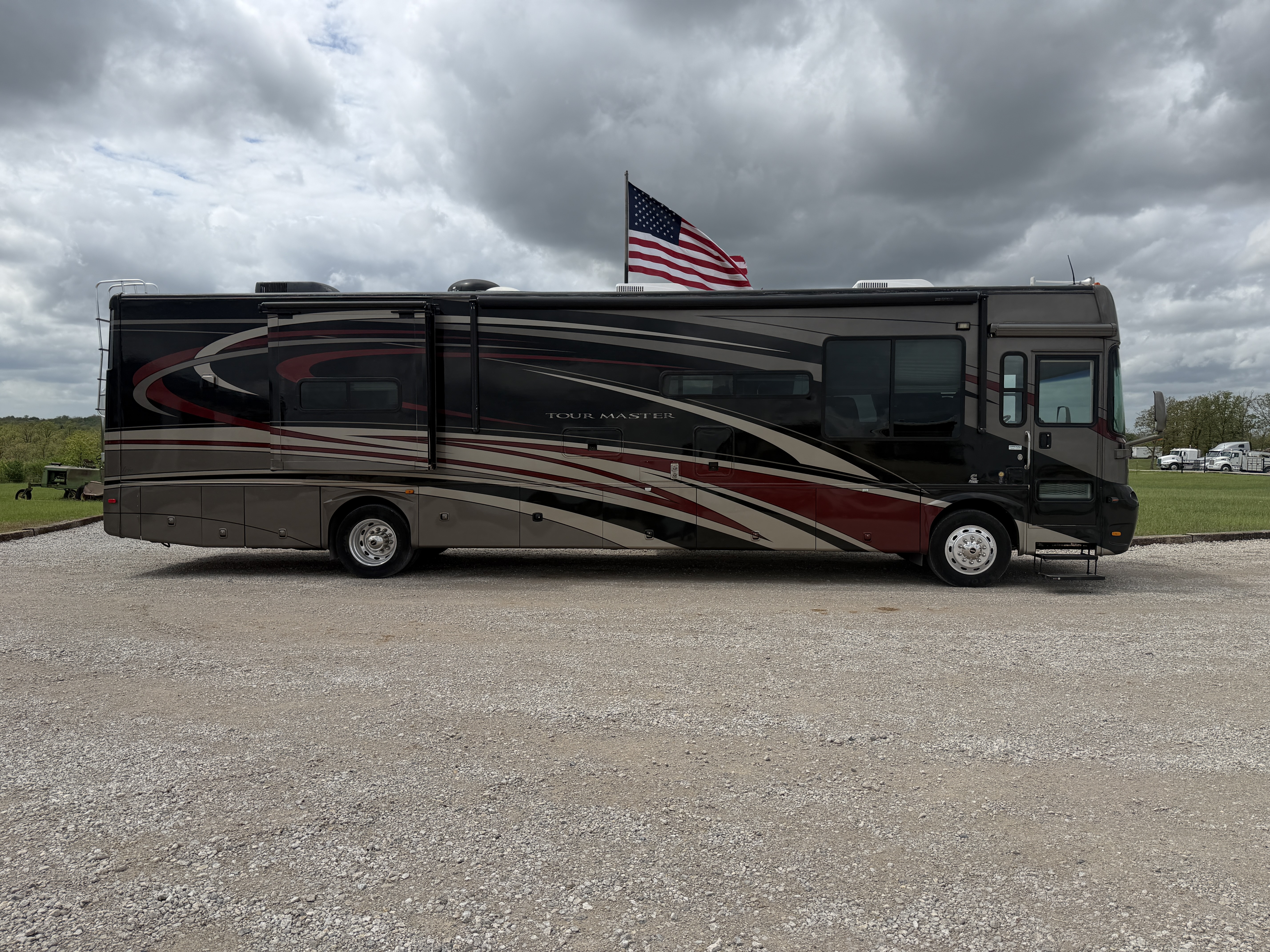 2008 Gulf Stream TOURMASTER 40B in mannford OK