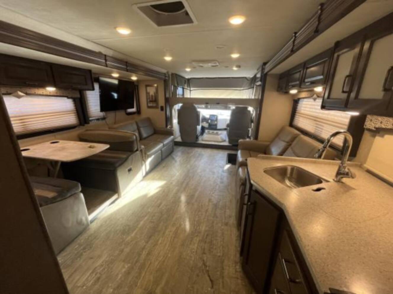A photo of this 2019 Thor Motor Coach HURRICANE 34R