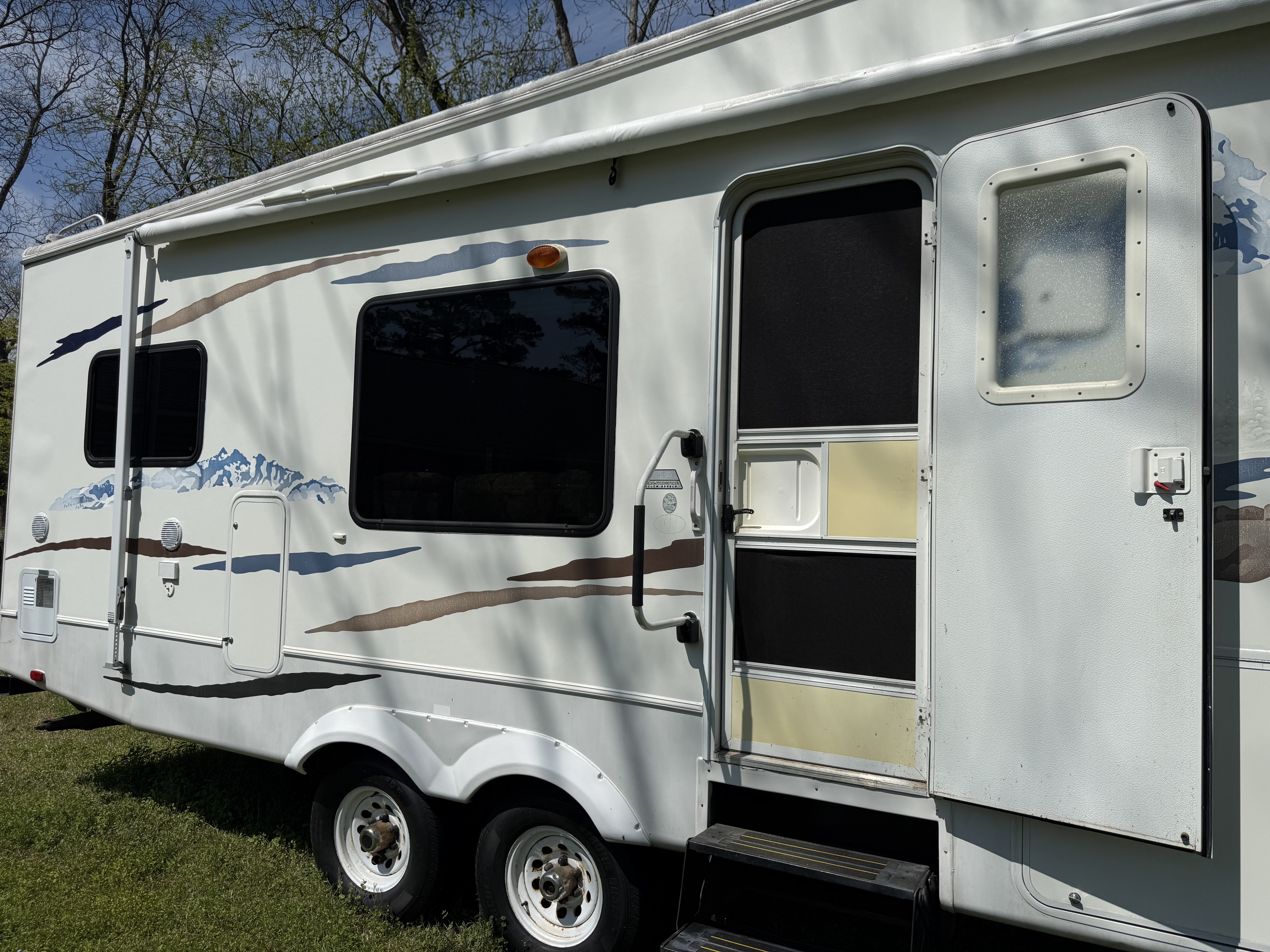2006 Forest River WILDCAT 28RKWB in kathleen GA