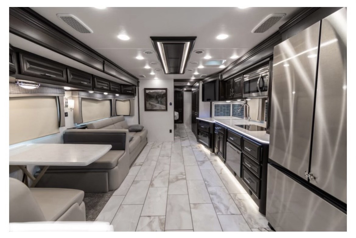 2023 Forest River BERKSHIRE XLT 45A RV