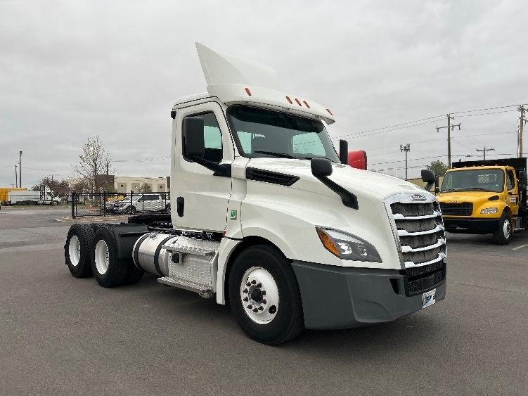 2020 FREIGHTLINER CASCADIA 126 in Oklahoma City, OK