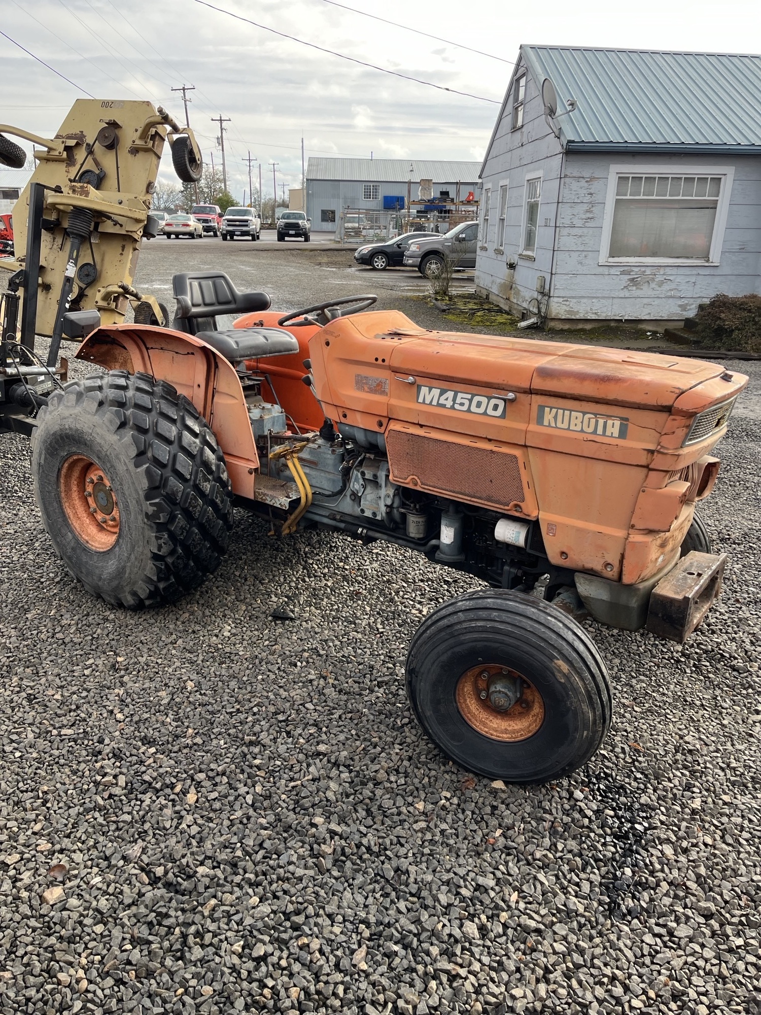 Kubota M4500DT in Tangent, OR