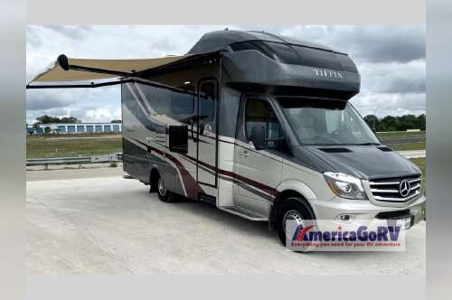 2019 Tiffin Motorhomes Wayfarer 25 RW in comfort TX