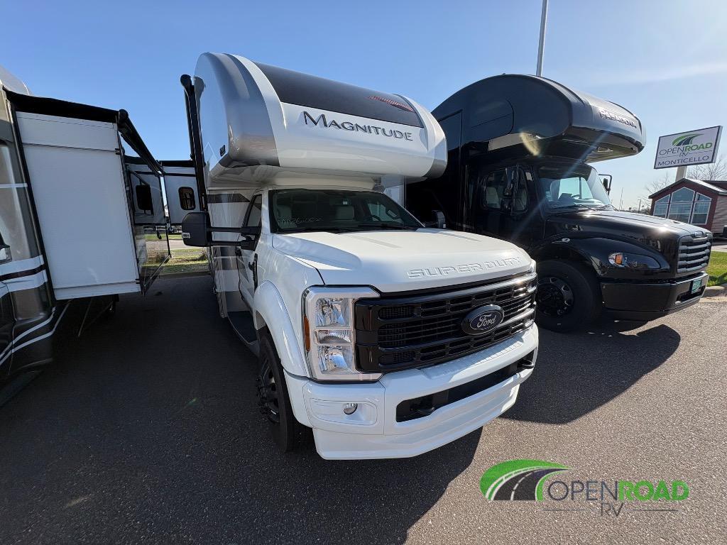 2026 Thor Motor Coach Magnitude GRAND X32 in monticello MN