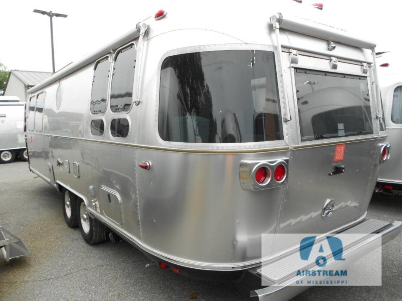 A photo of this 2026 Airstream Frank Lloyd Wright Limited Edition 28RB