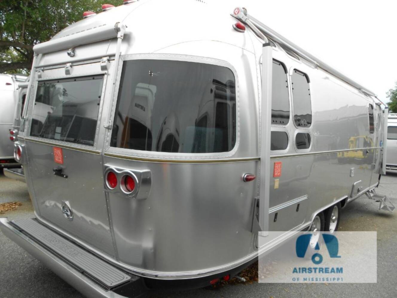 A photo of this 2026 Airstream Frank Lloyd Wright Limited Edition 28RB