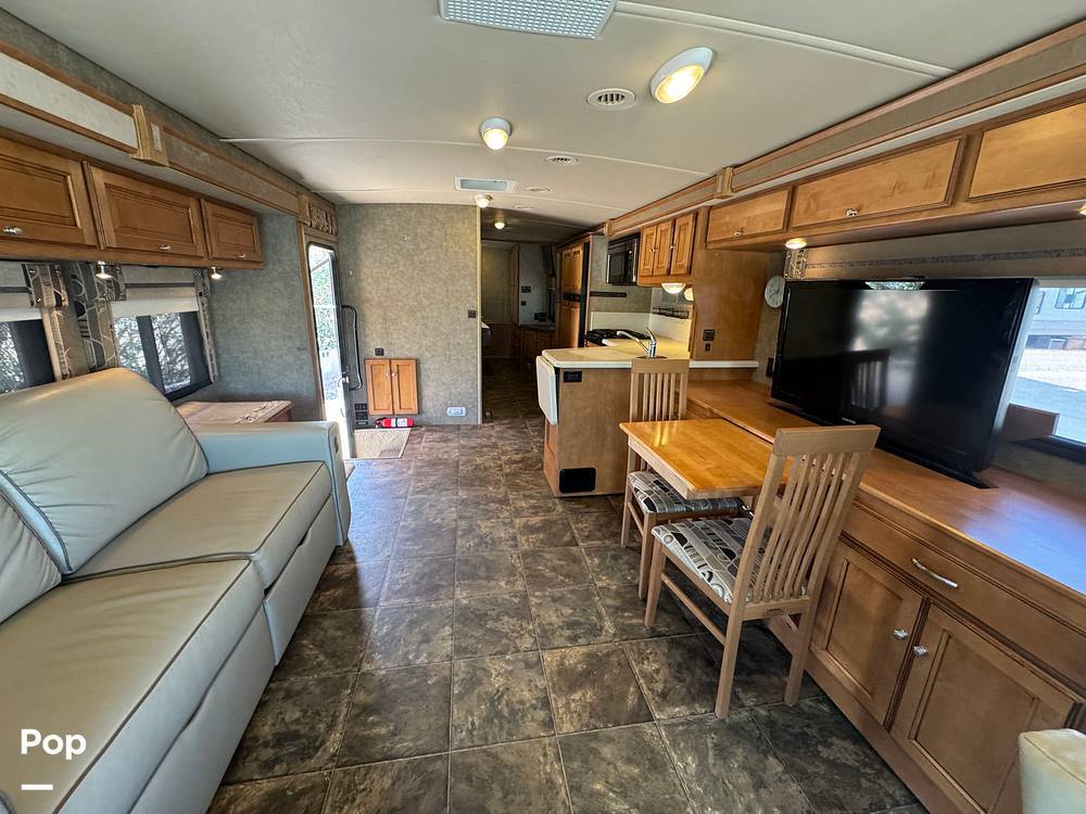 2014 Itasca Sunova 33C in casa grande AZ