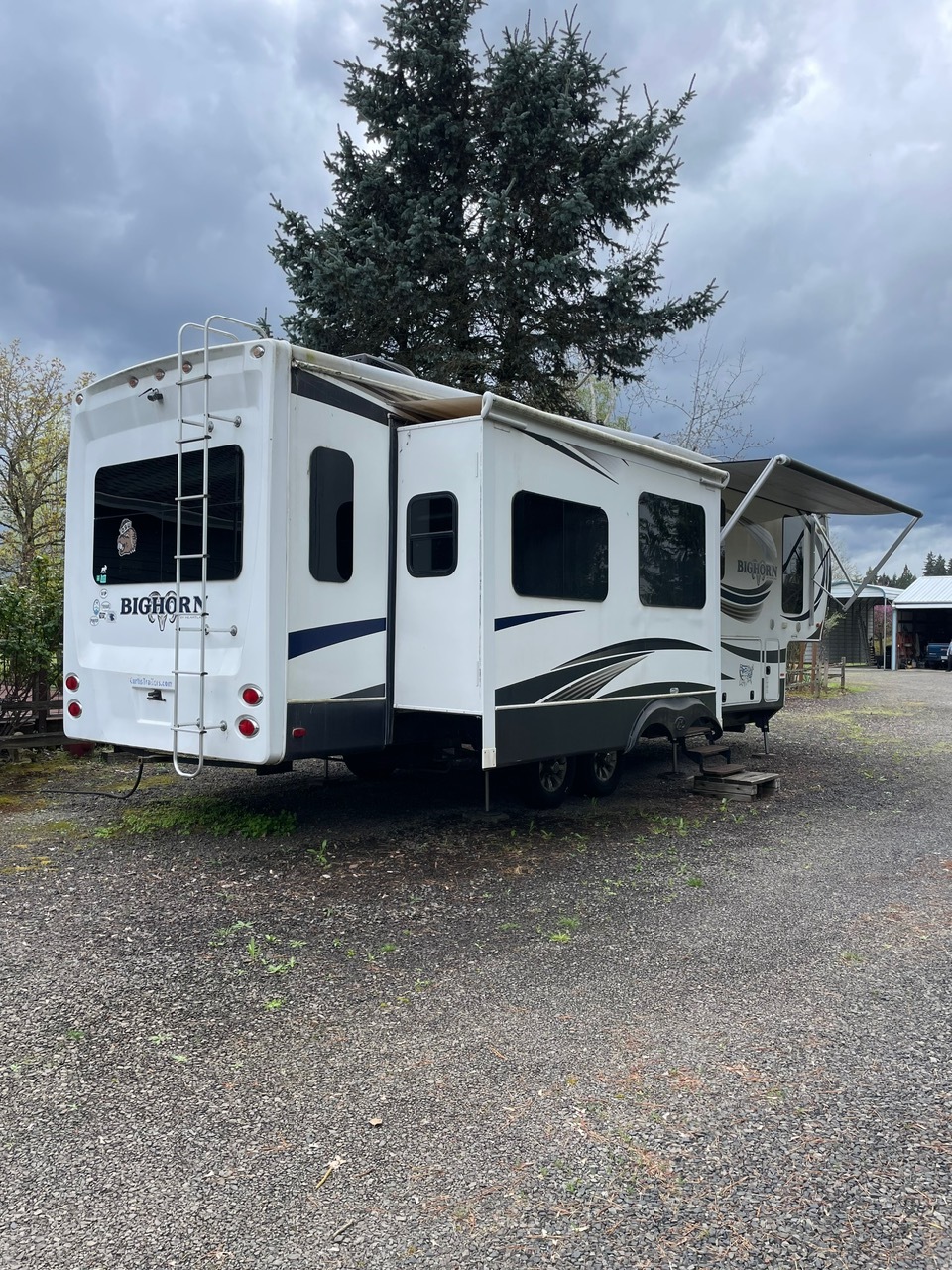 2015 Heartland BIGHORN 3270RS in hillsboro OR