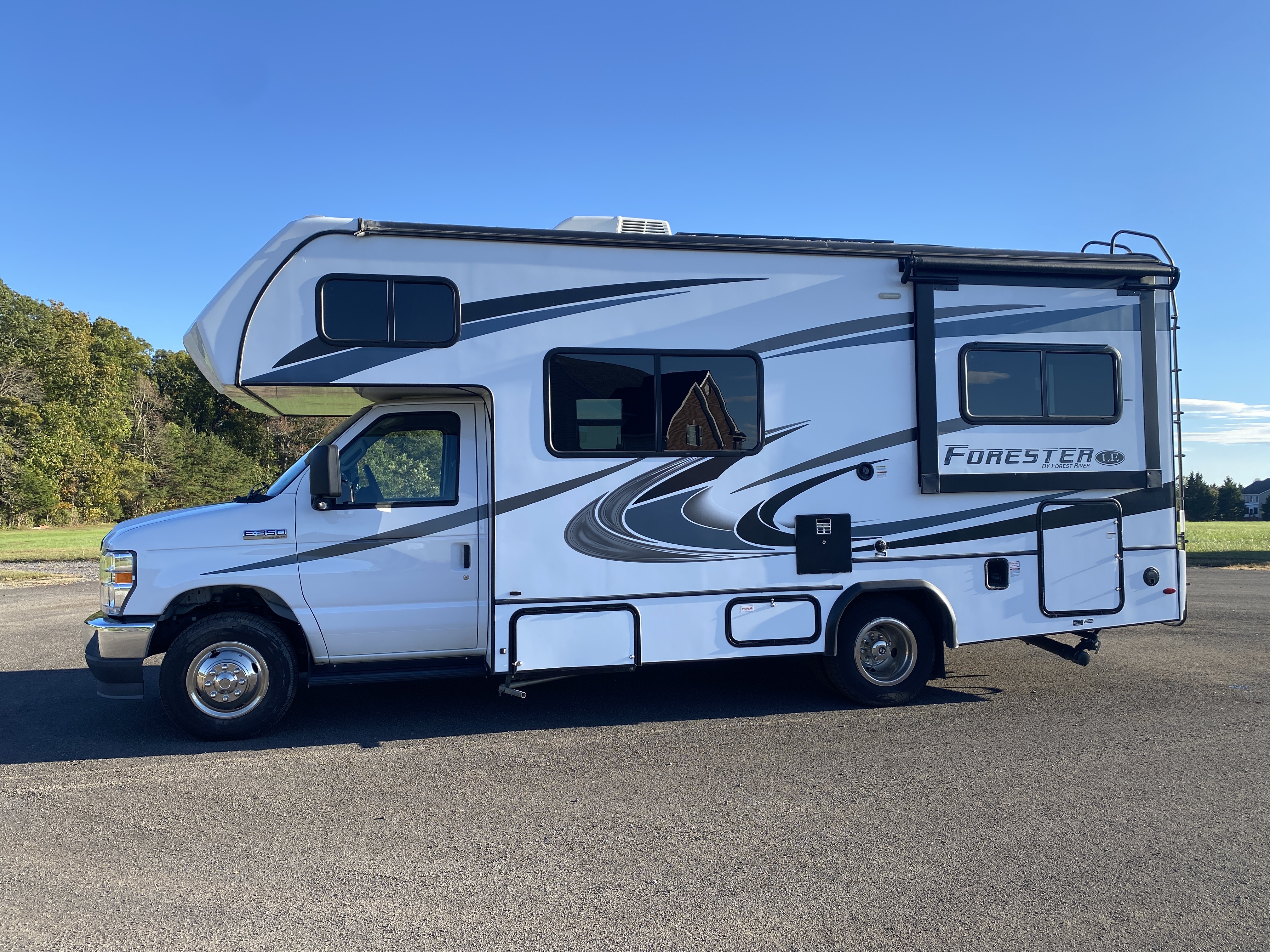 2021 Forest River FORESTER LE 2251SLE in fredericksburg VA