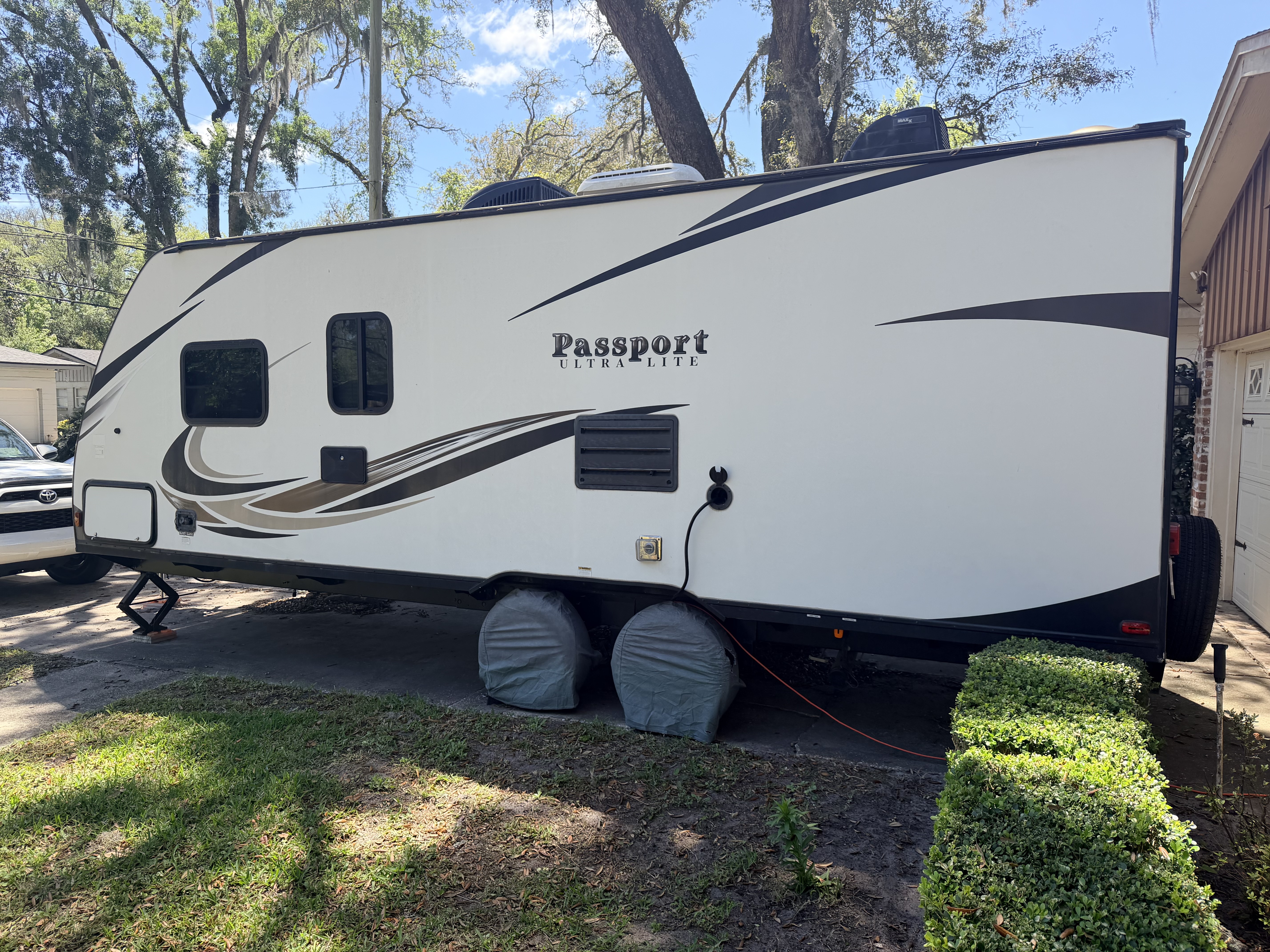 2017 Keystone PASSPORT ULTRA LITE 239ML RV